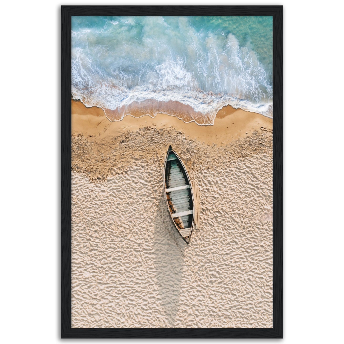 Boat at empty beach.