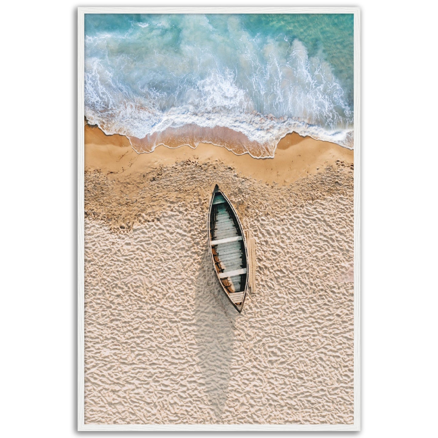 Boat at empty beach.